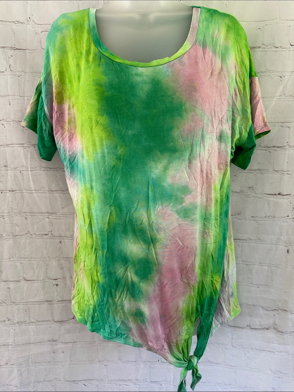 B.L.E.U NWT Tie-Dye Short Sleeve Scoop Neck Top with Front Tie Oversized M